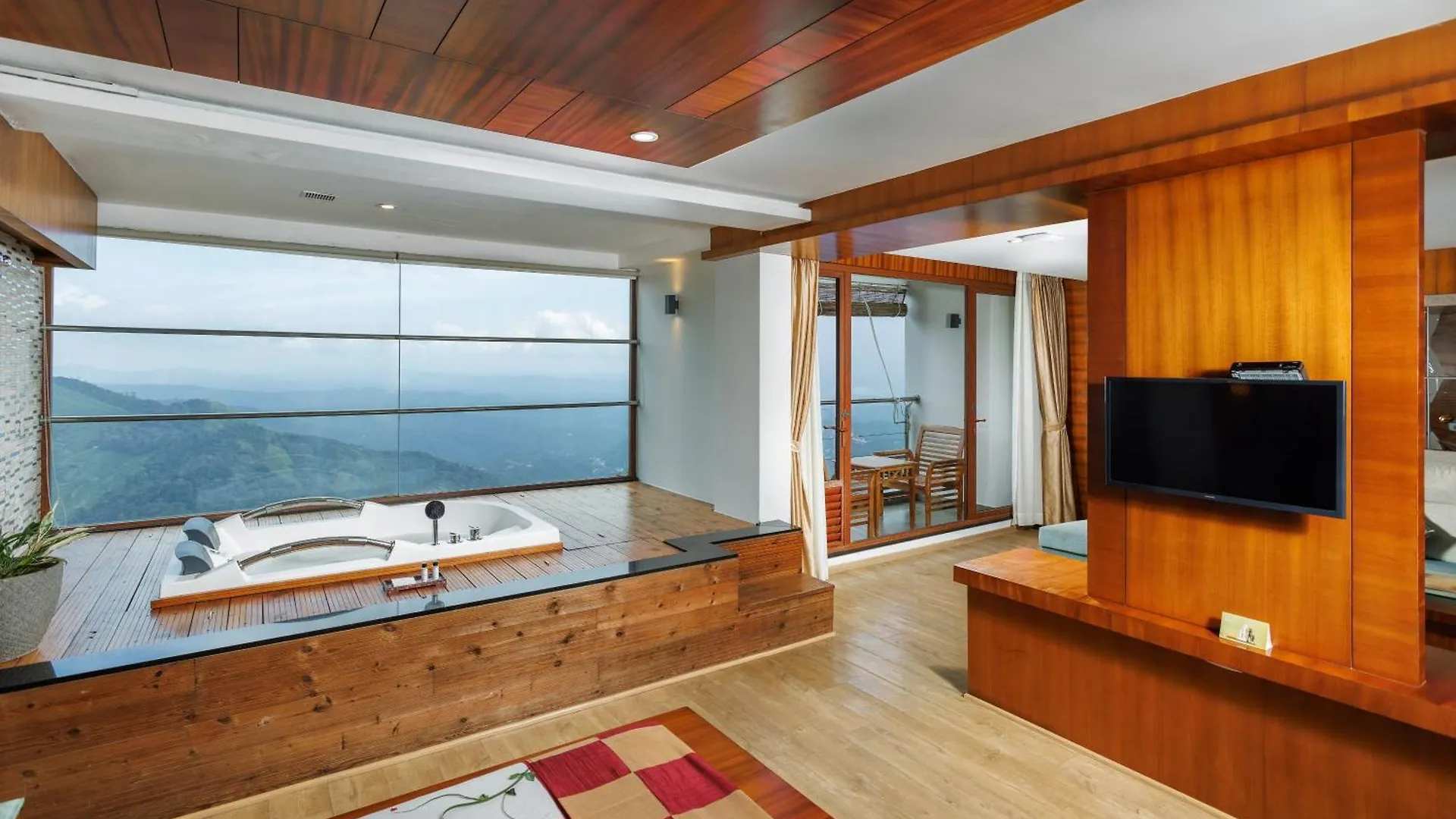 Amber Dale Luxury Hotel & Spa, Munnar